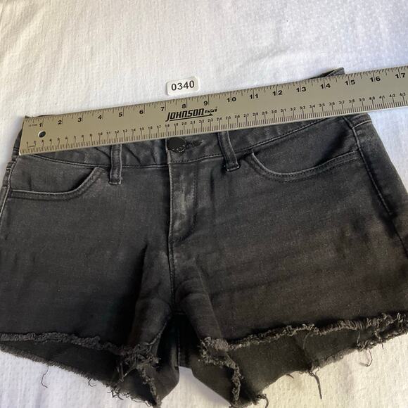 No Boundaries Women Summer Jeans Shorts Denim size 30, Black - Picture 2 of 9